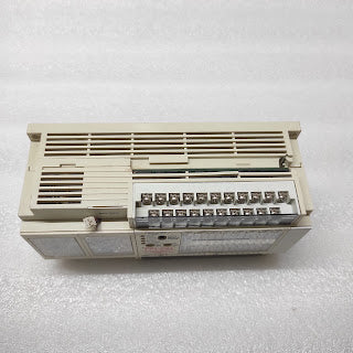 CUTLER HAMMER FP1-C24 COMPACT PLC MATSUSHITA ELECTRIC FOR PARTS