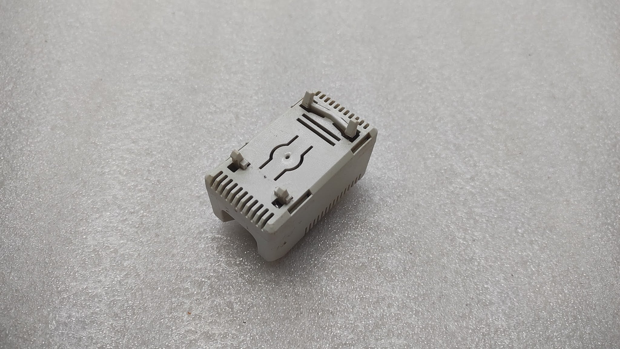 SIEMENS 8MR 2170-1BA THERMOSTAT 250VAC 10A