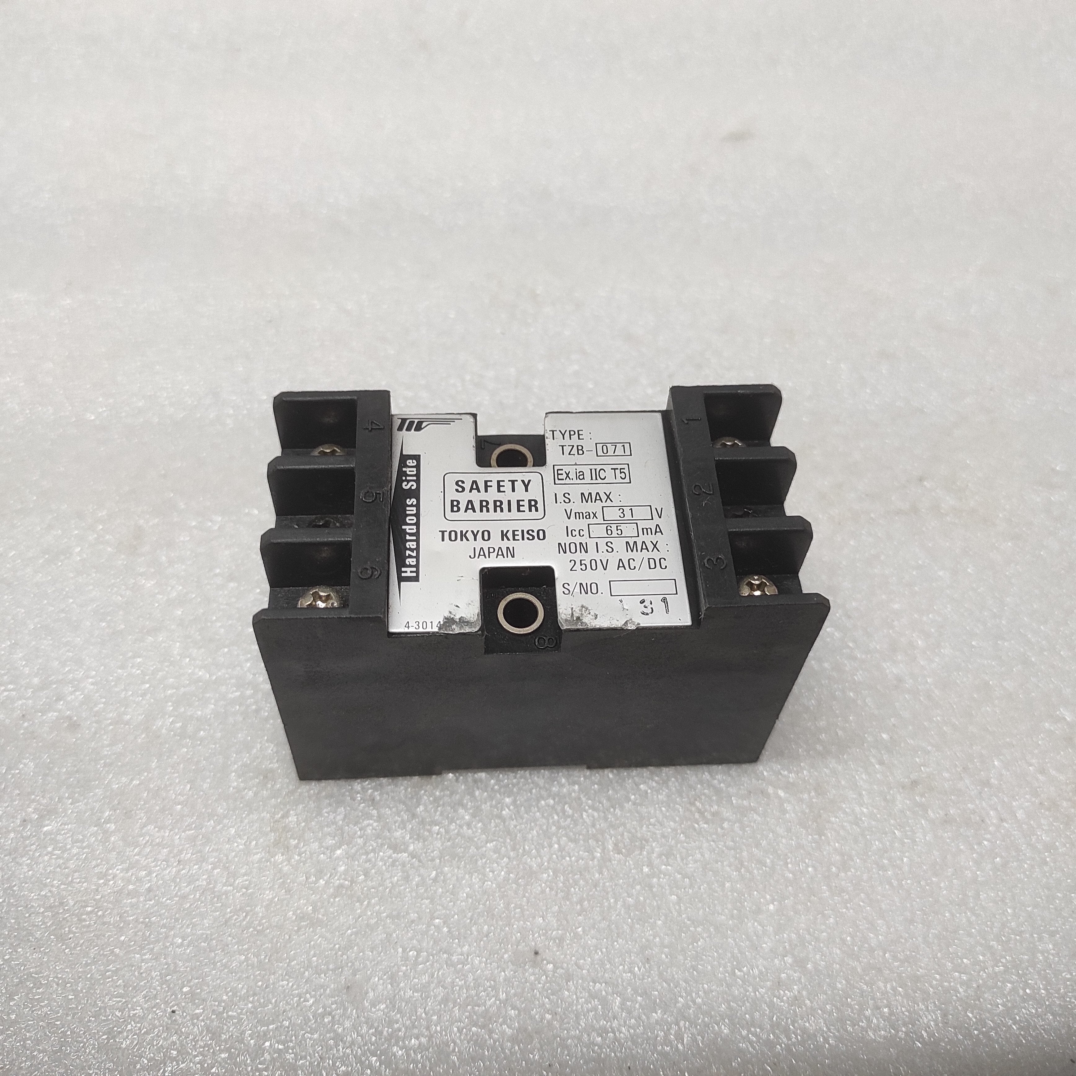 TOKYO KEISO TZB-071 SAFETY BARRIER TZB071