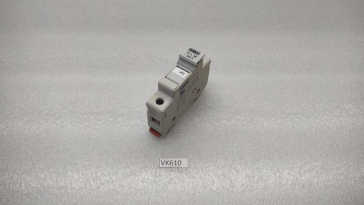 SIBA 5106304 FUSE HOLDER 10X38 600VAC 30A LOT OF 9 UNIT