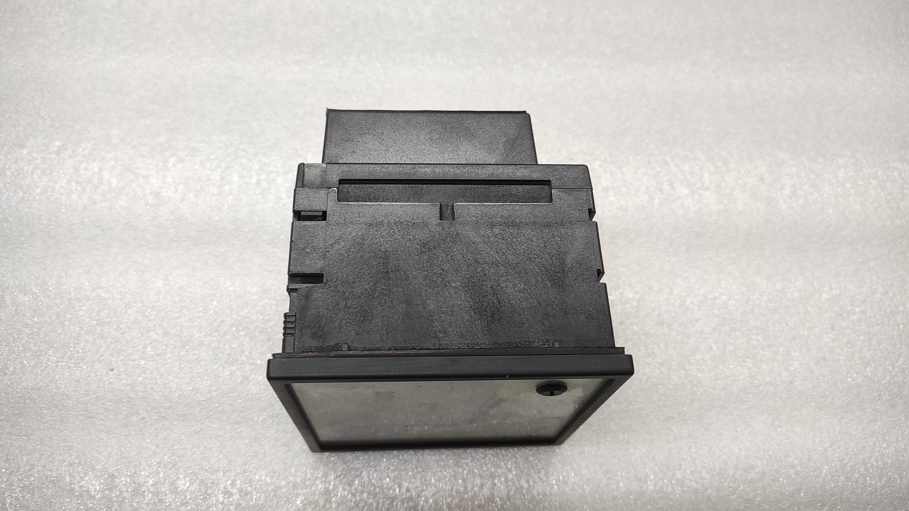 DEIF KW METER 100036913.20 KILOWATT METER 115VAC 750/5A