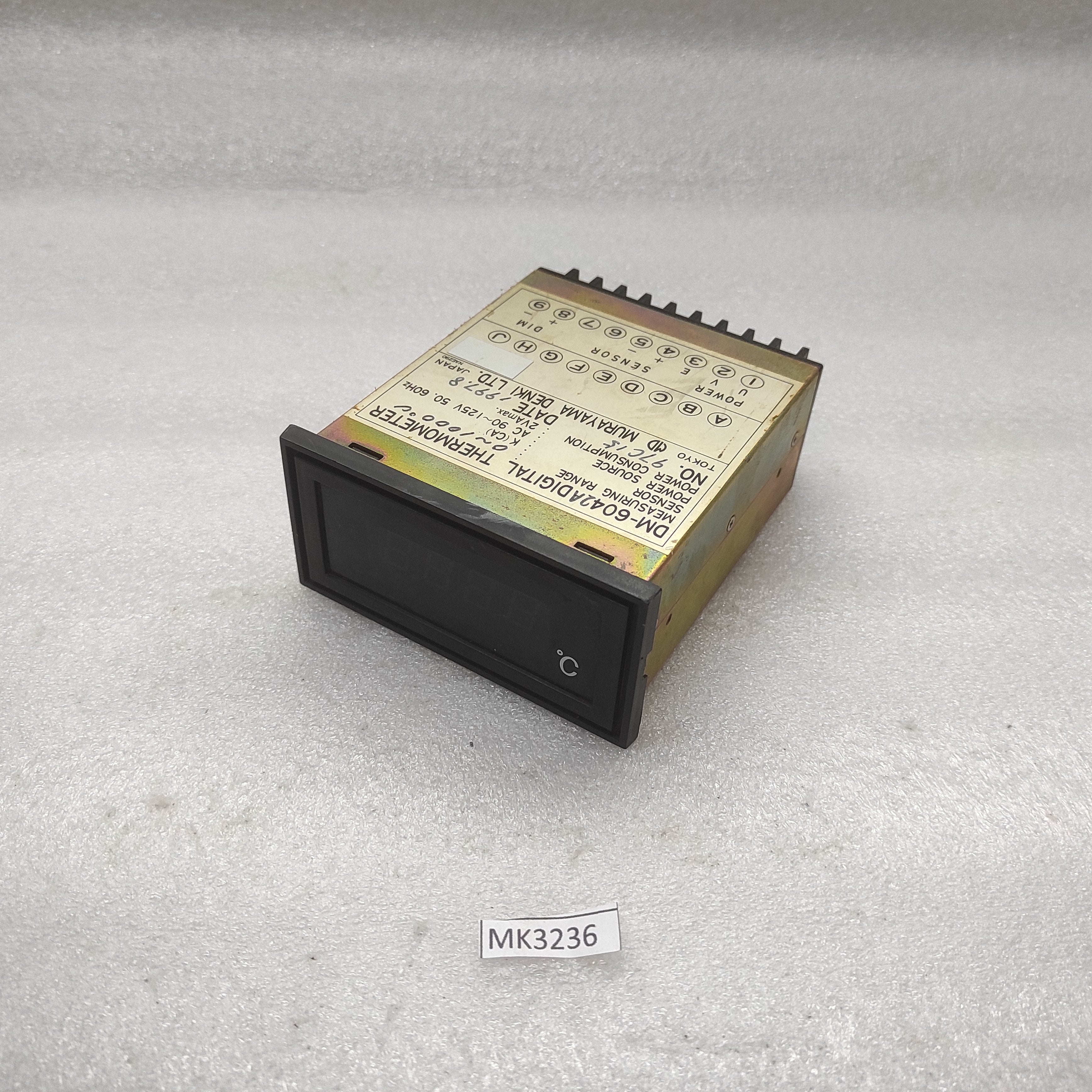 MURAYAMA DENKI DM-6042A DIGITAL THERMOMETER 90-125V