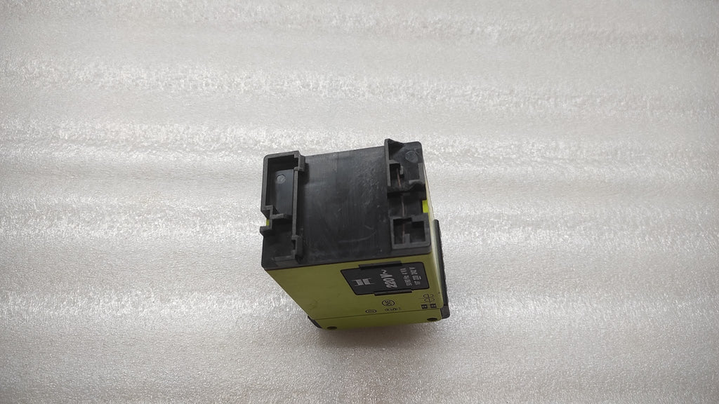 TELE OVE ER.K TIME RELAY 220V 0-30 SEC