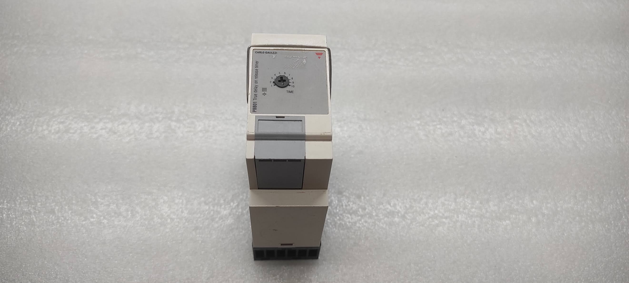 CARLO GAVAZZI PBB01DM24 TRUE DELAY  ON RELEASE TIMER 24-240VAC/DC PBB01DM24