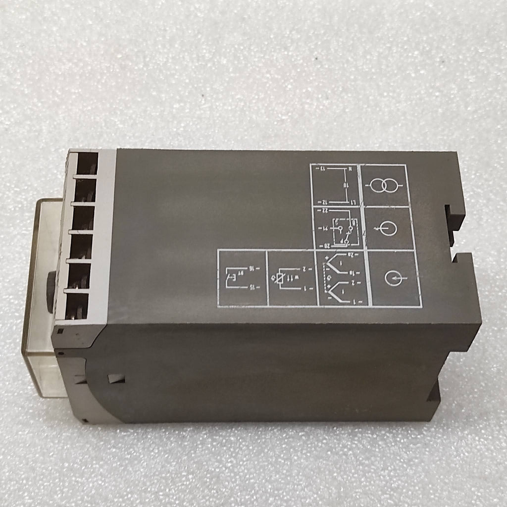 JUMO STBOW-54/10 TEMPERATURE LIMITER STB 732 86 97001998 220VAC