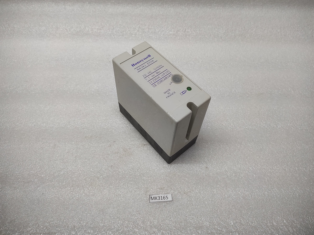 HONEYWELL R4343-E1014 FLAME RELAY 230VAC