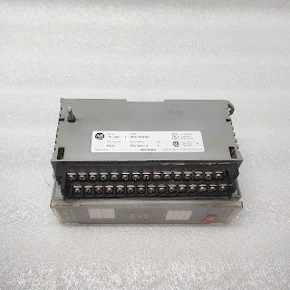 ALLEN BRADLEY CAT 1791-N4V2 ANALOG BLOCK 120VAC