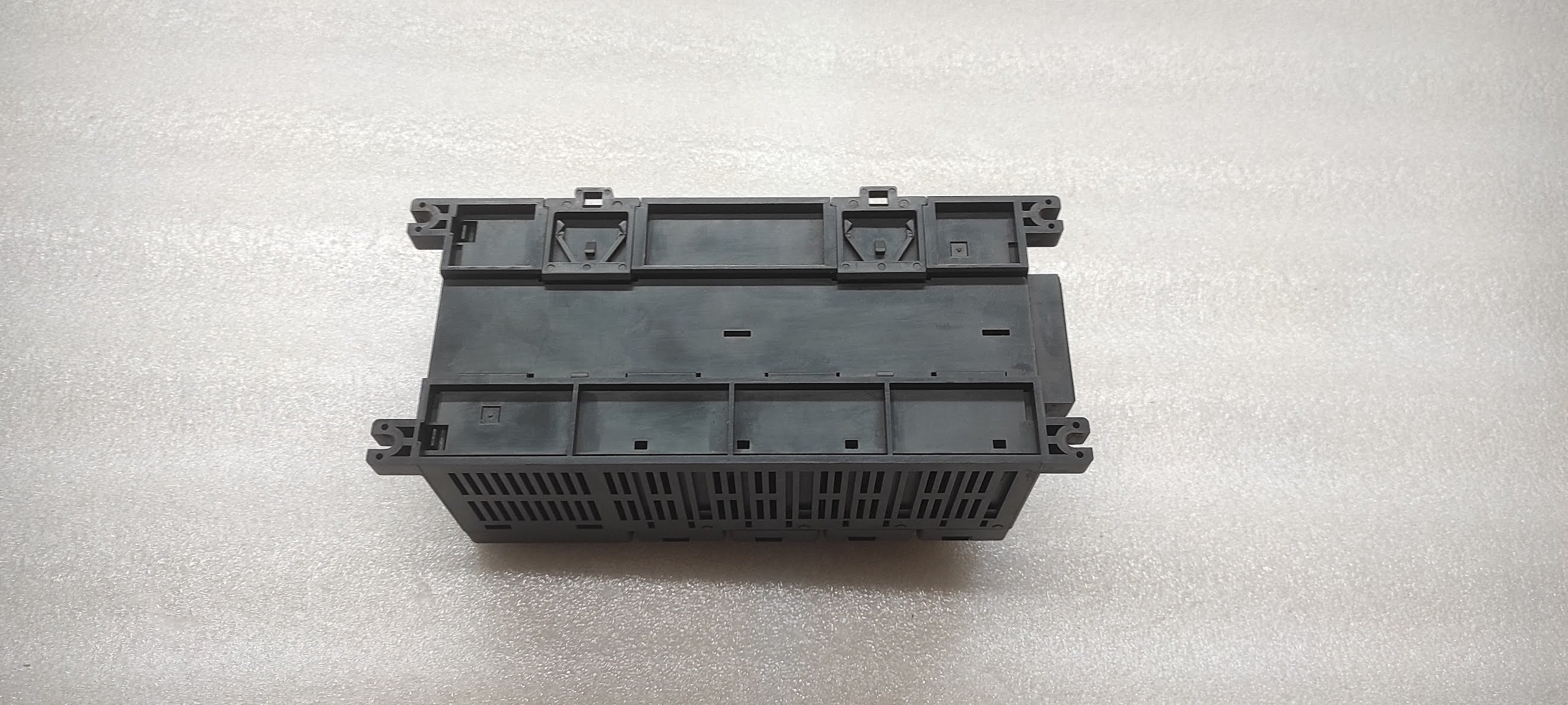 KOYO DIRECT LOGIC 205 PLC D2-04B-1 PS D2-240 CPU D2-16ND3-2 IN D2-12TR OUT