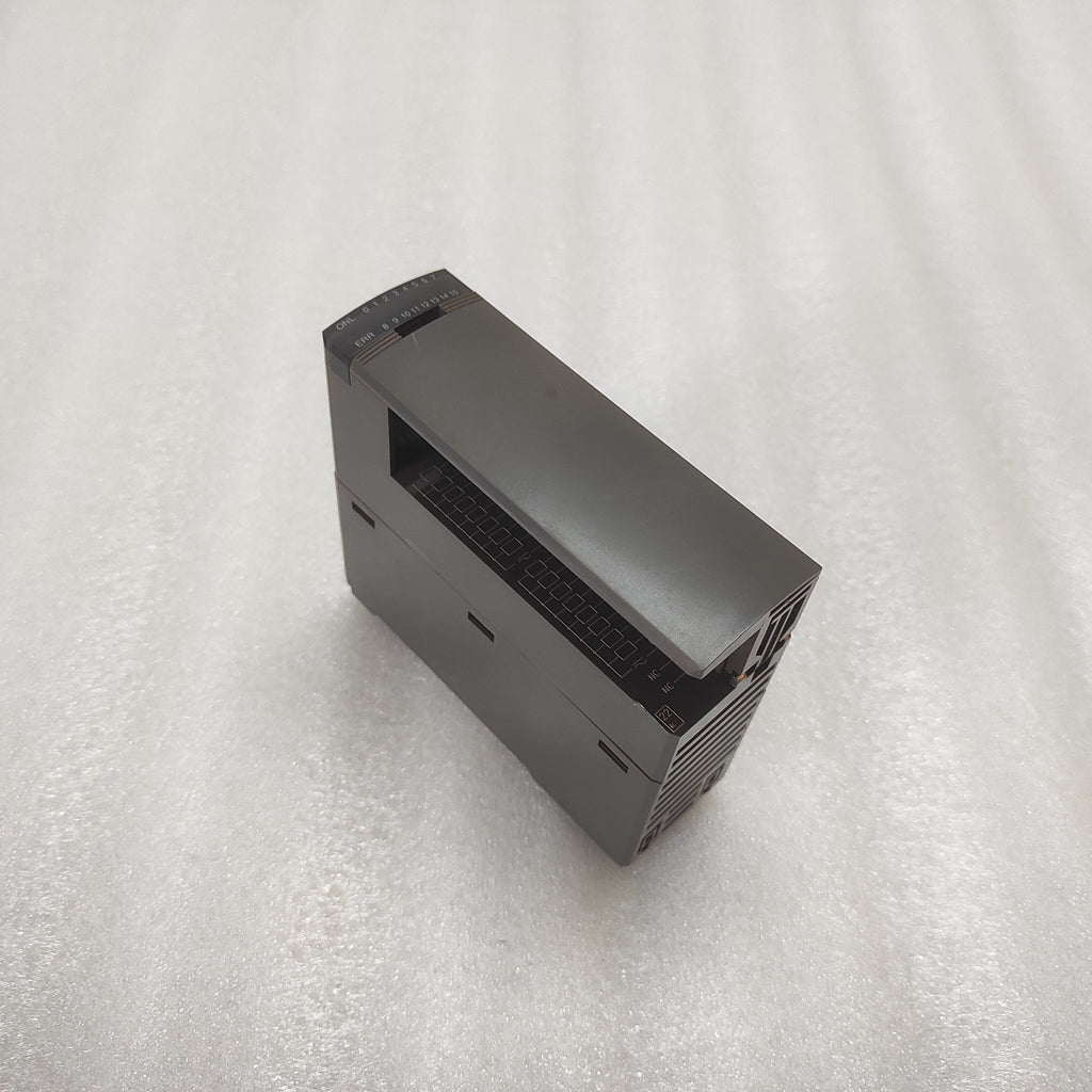 FUJI ELECTRIC NP1Y16R-08 DIGITAL INPUT MODULE