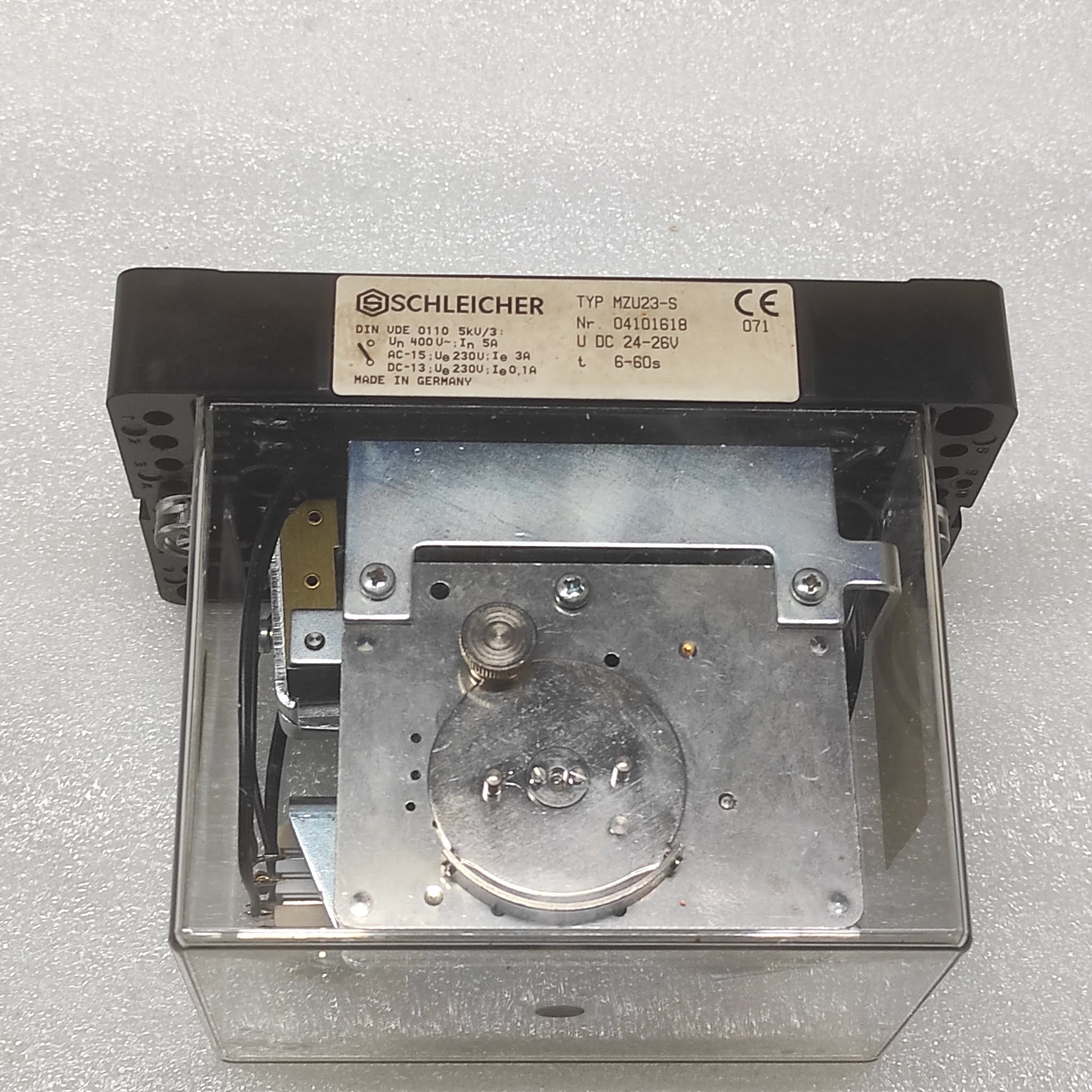 SCHLEICHER MZU23-S TIME RELAY 04101618 24-26VDC 6-60SEC