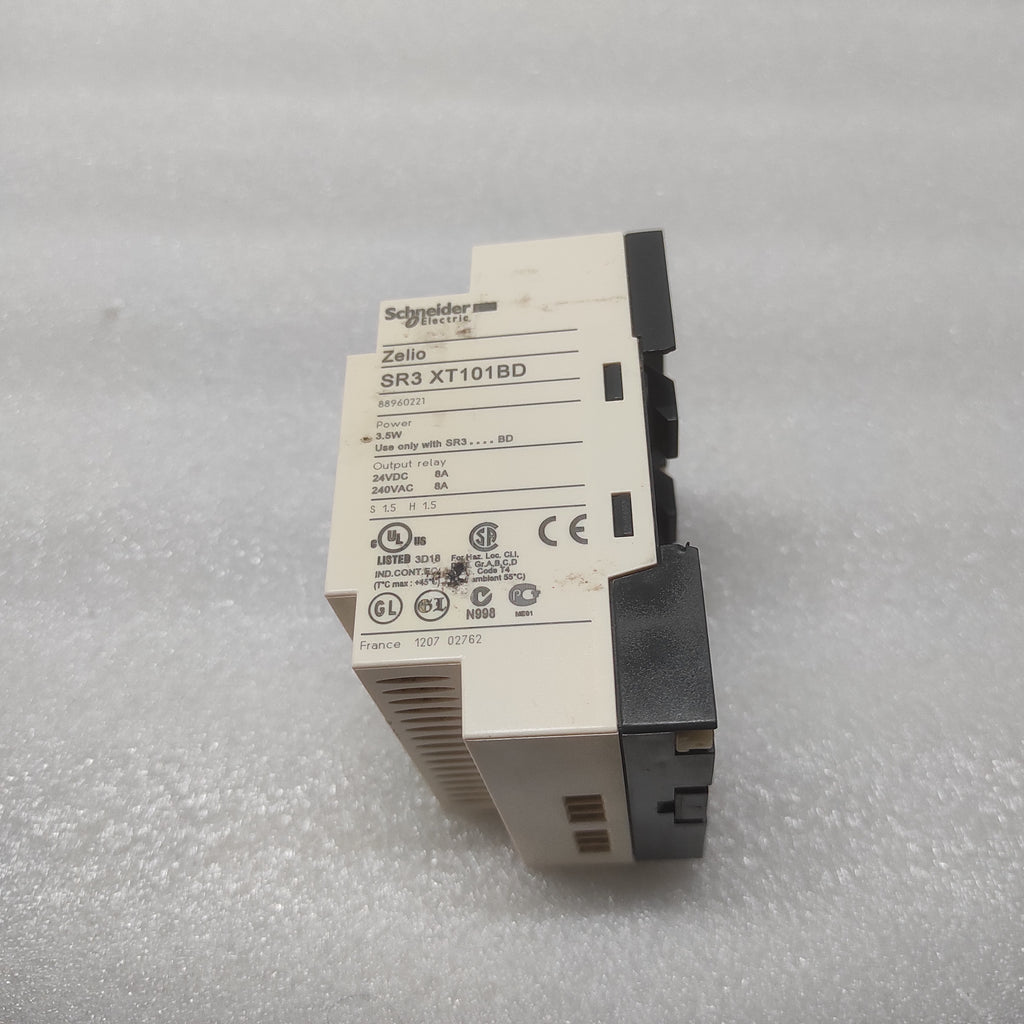 SE ZELIO SR3 XT101BD DISCRETE I/O EXTENSION MODULE 88960221