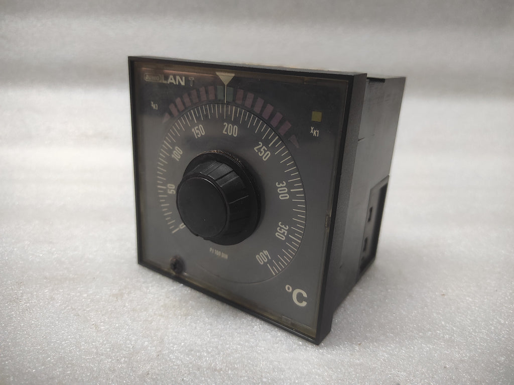 JUMO LAN TROW 96/IA ES TEMPERATURE CONTROLLER 220V 0-400'C PT100