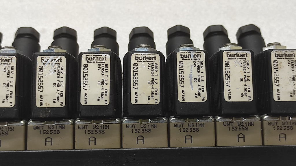 BURKERT 6012T1.2FKMPA SYS FLUID CONTROL VALVE 24VDC 0-4.5BAR LOT OF 8 UNIT