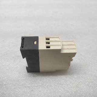 LOT OF 2 X RE7TL11BU ON DELAY TIMING RELAY 0.05S-300H LOT OF 2 UNIT