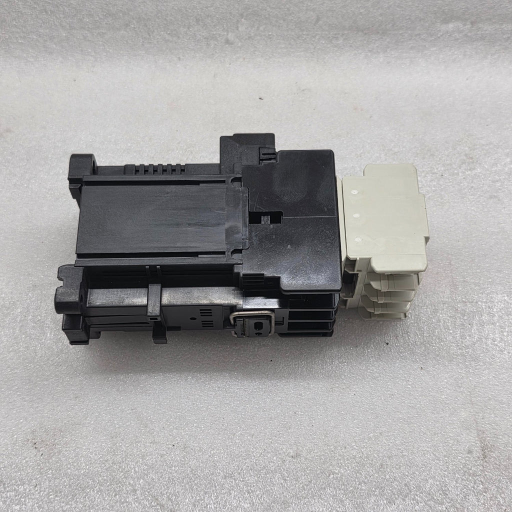 FUJI ELECTRIC SH04AG MAGNETIC CONTACTOR 10A SH-4/G 24VDC AUX SZ-A22