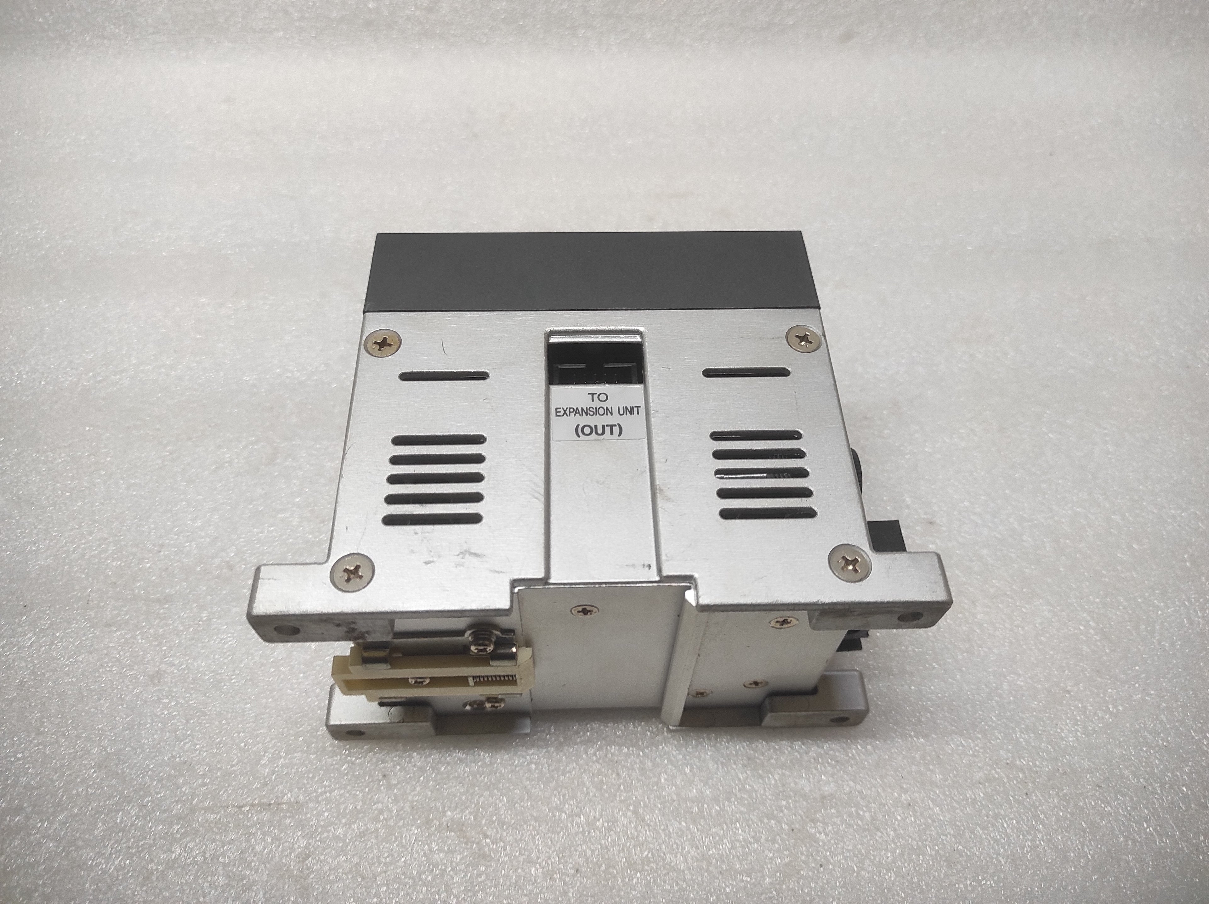 IDEC PFA-1T081DC OUTPUT MODULE 24VDC PFA1T081DC