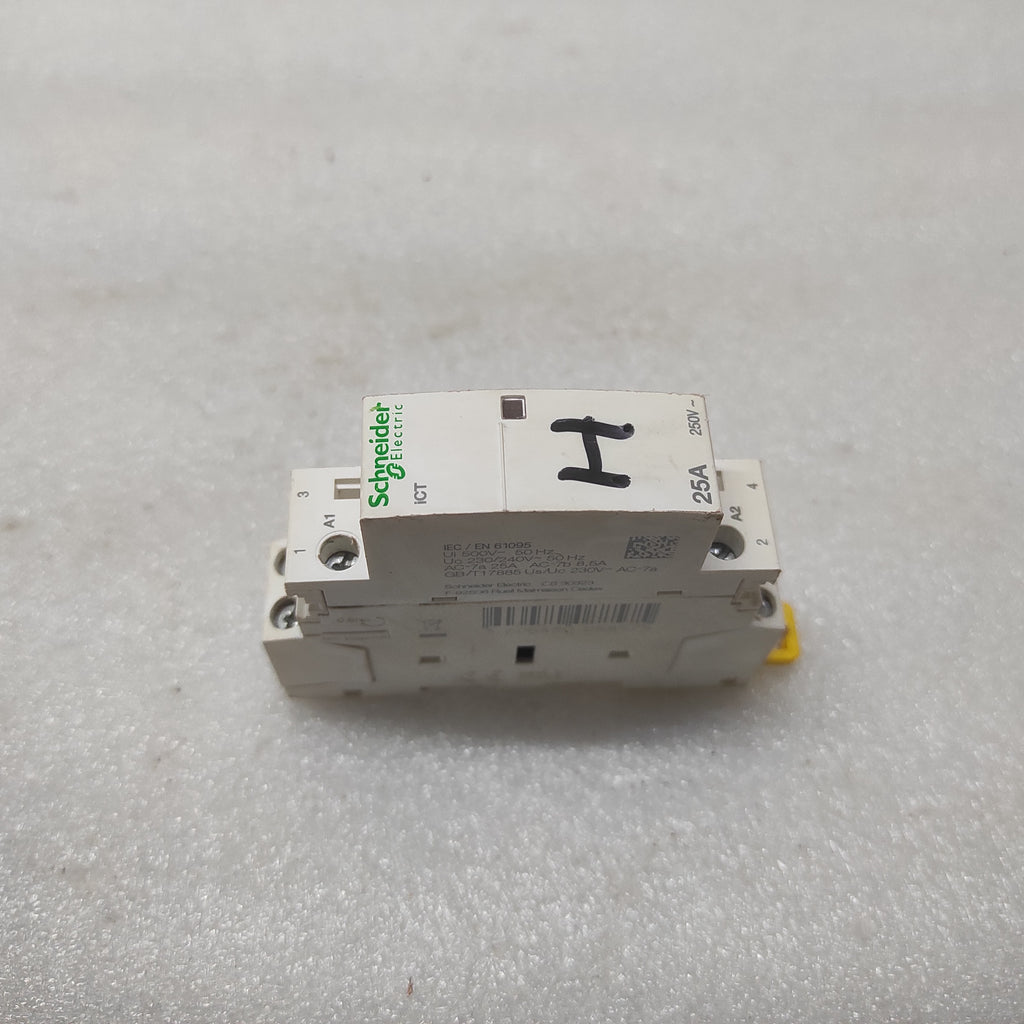 SE CS 30323 ICT 25A 220V CONTACTOR
