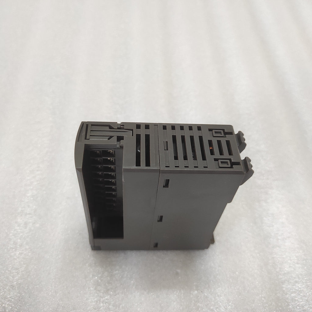 FUJI ELECTRIC NP1Y16R-08 DIGITAL INPUT MODULE