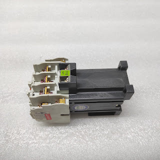 HYUNDAI HIMC32 MAGNETIC CONTACTOR 110VAC