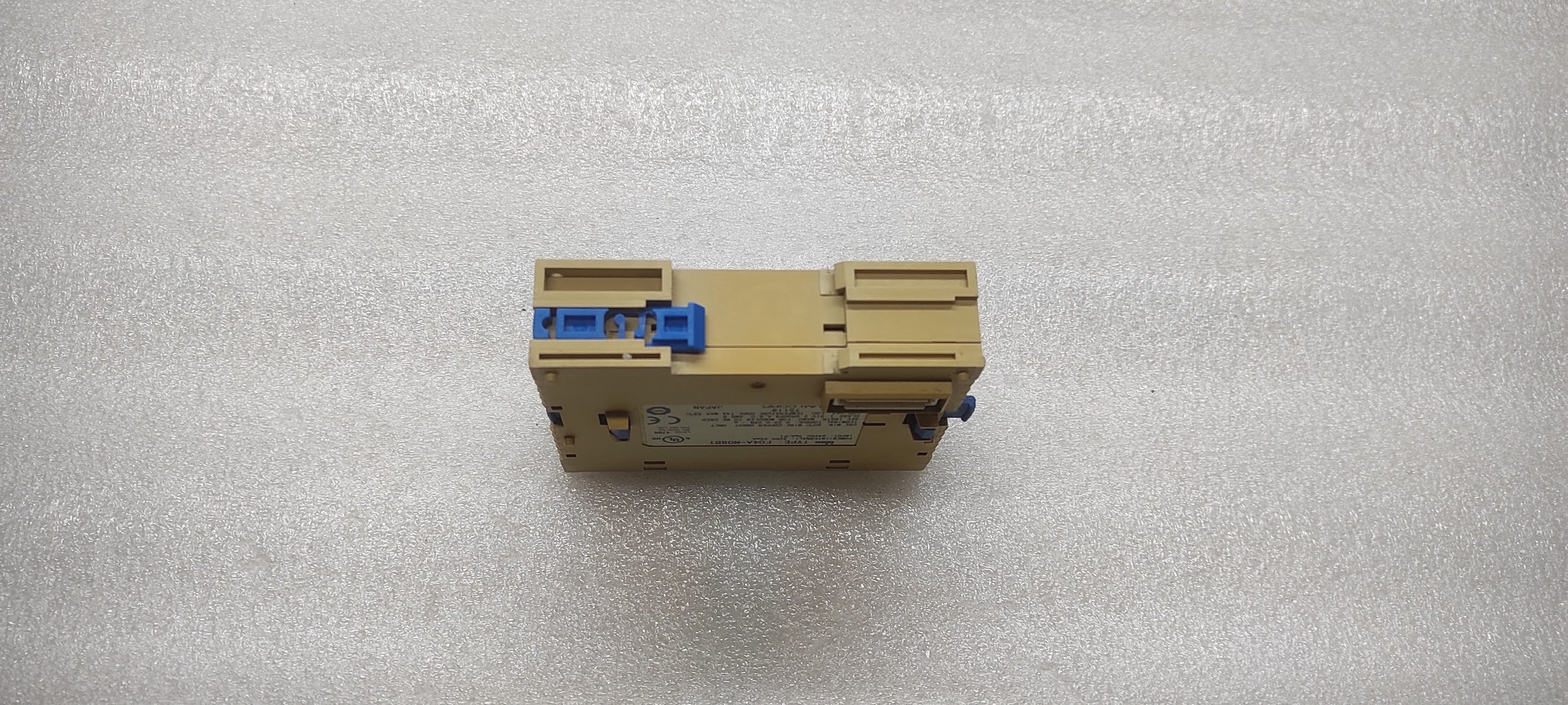 IDEC FC4A-NO8B1 I/O MODULE