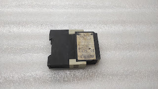 TELEMECANIQUE RE4 RM11BU TIME DELAY  RELAY 09969 110-240V/24V/42-48V  0.05S-300H