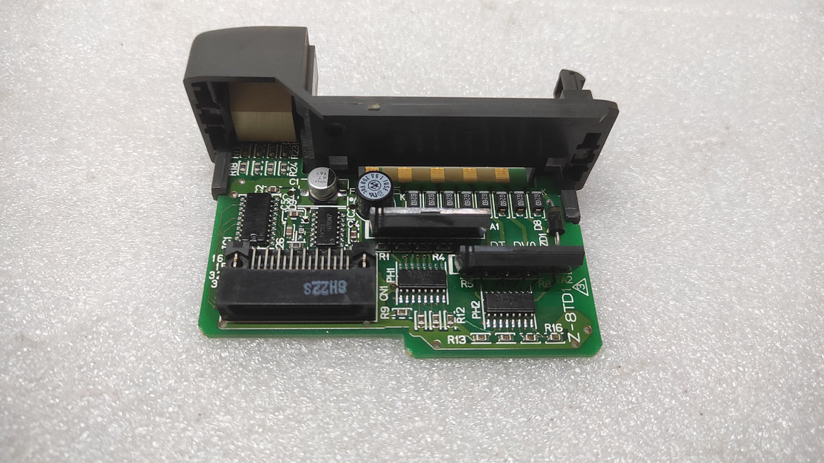 PLC DIRECT D2-08TD1 DISCRETE OUTPUT MODULE LOT  OF 2 UNIT
