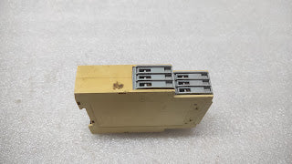 CARLO GAVAZZI DUB02CT23 OVER-UNDER VOLTAGE RELAY 24/115/230V