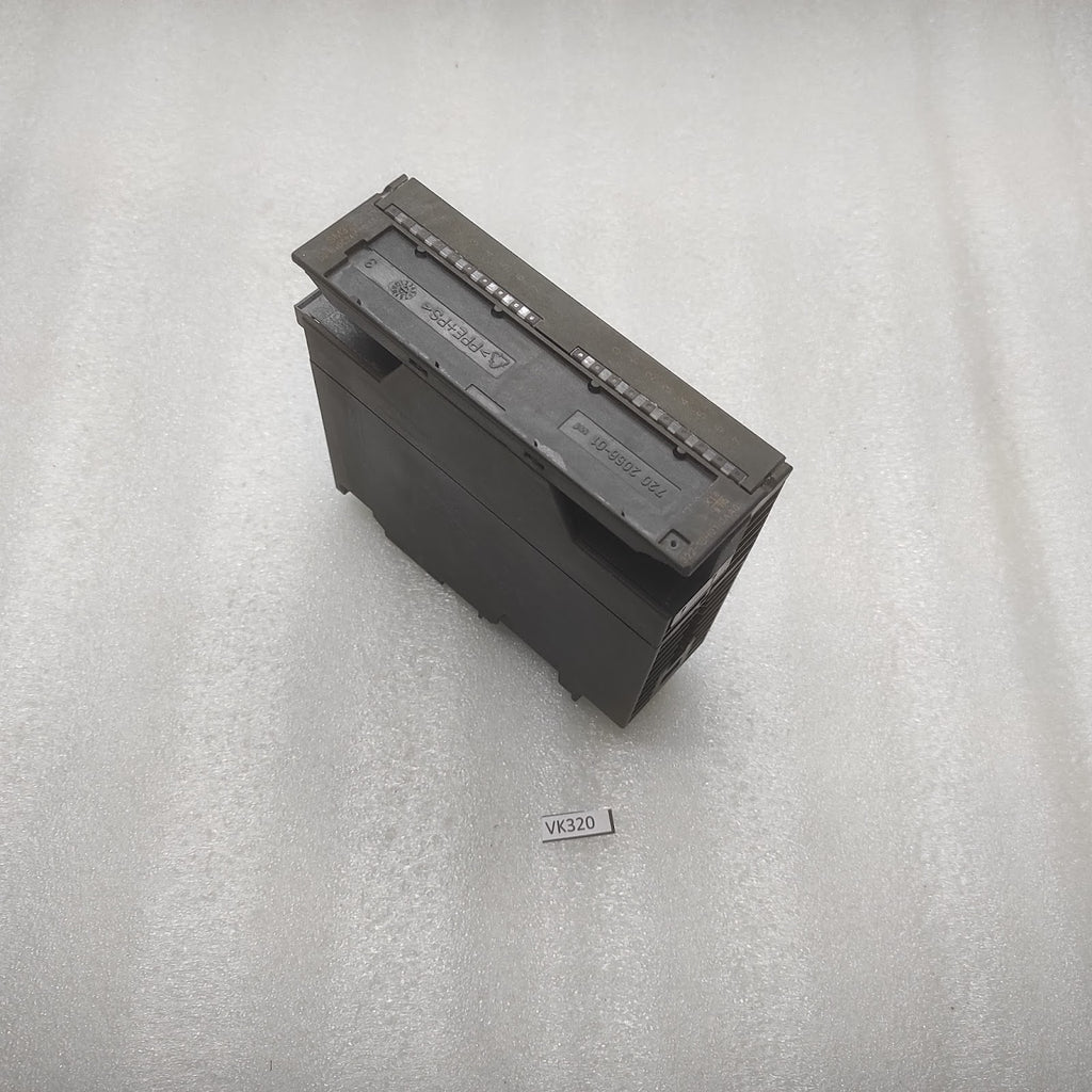 SIEMENS 6ES7 322-1HH01-0AA0 OUTPUT MODULE