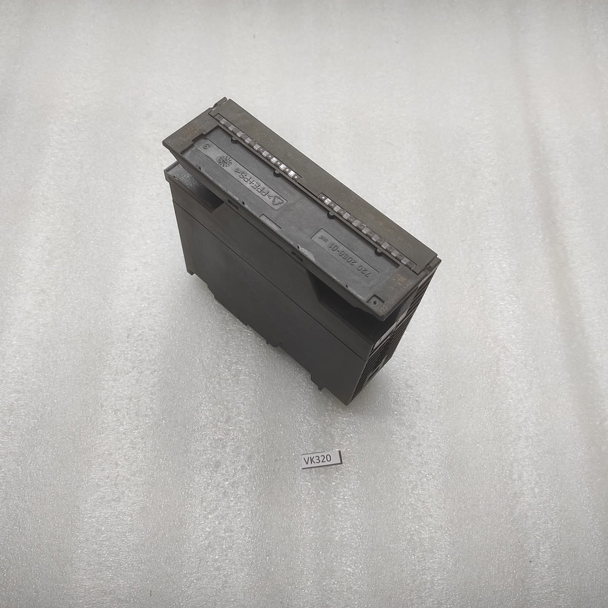 SIEMENS 6ES7 322-1HH01-0AA0 OUTPUT MODULE