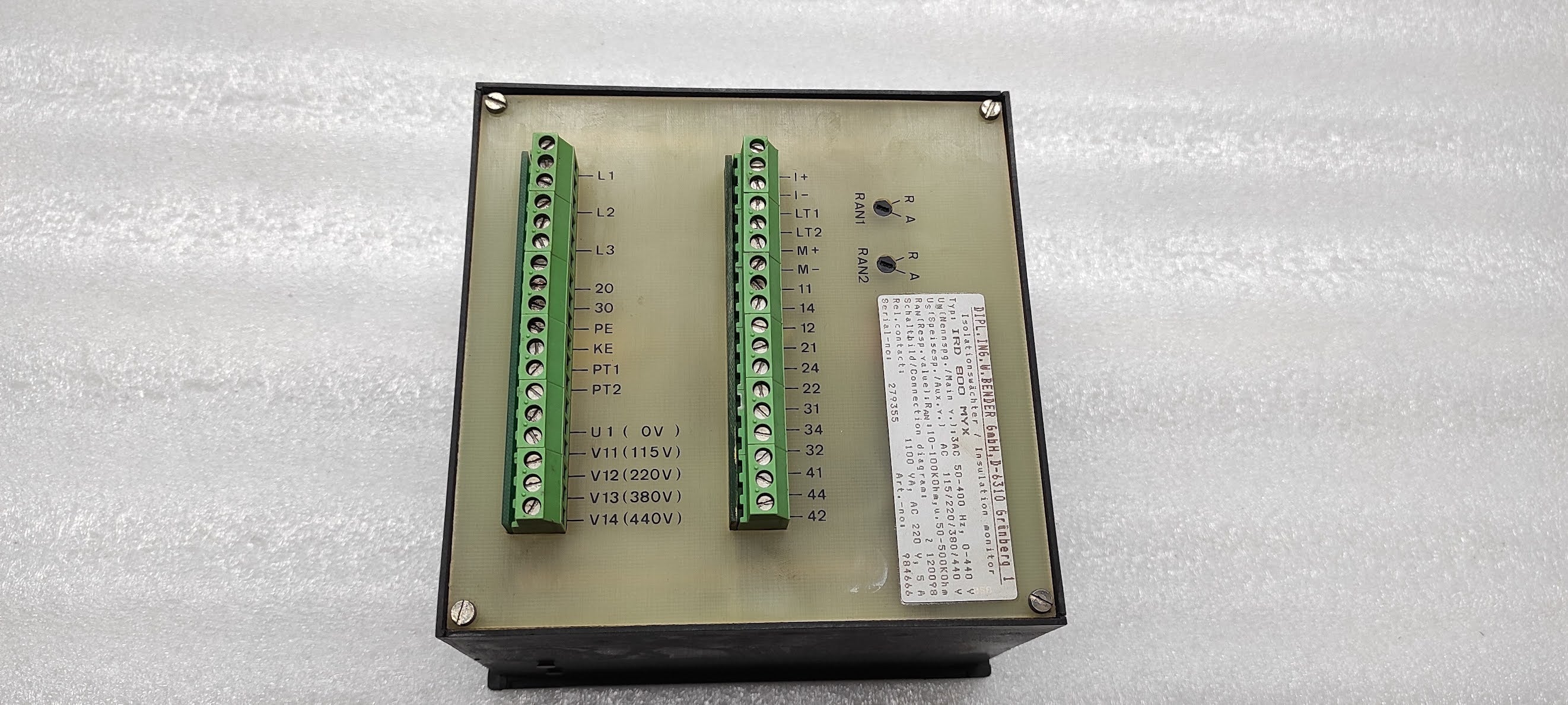 BENDER IRD-800-MYX A-ISOMETER 984666 INSULATION MONITOR 220V 5A 1100VA