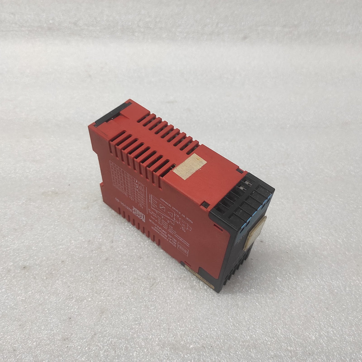 STAHL 9251/01-60 RELAY REPEATER 230VAC