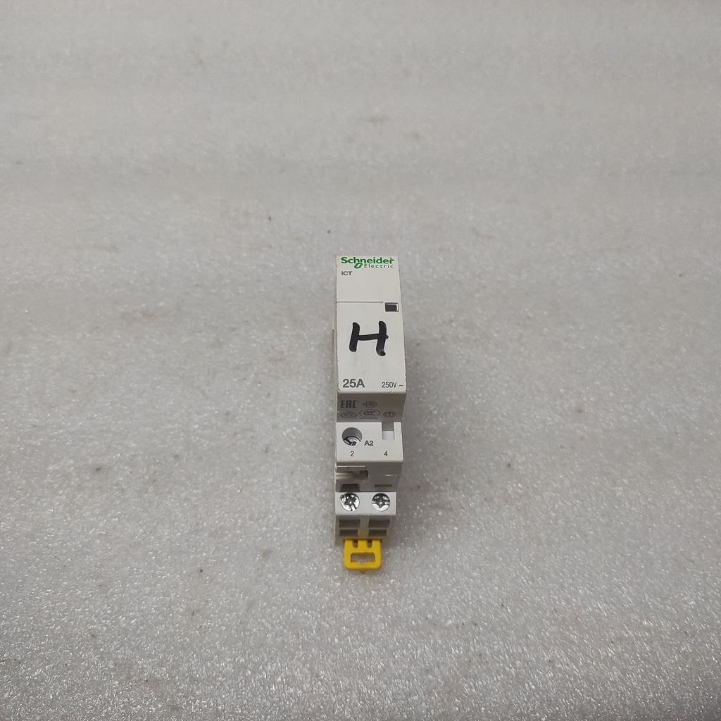 SE CS 30323 ICT 25A 220V CONTACTOR