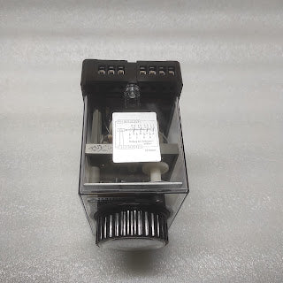 SCHLEICHER MZ 54 TIME RELAY 01111894-23 220V 0.15S-30H MZ54SGZ8