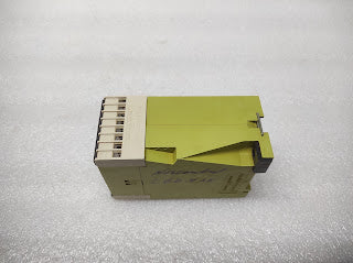 MULTICOMAT CNP-300 PROGRAMMABLE RELAY 24VDC