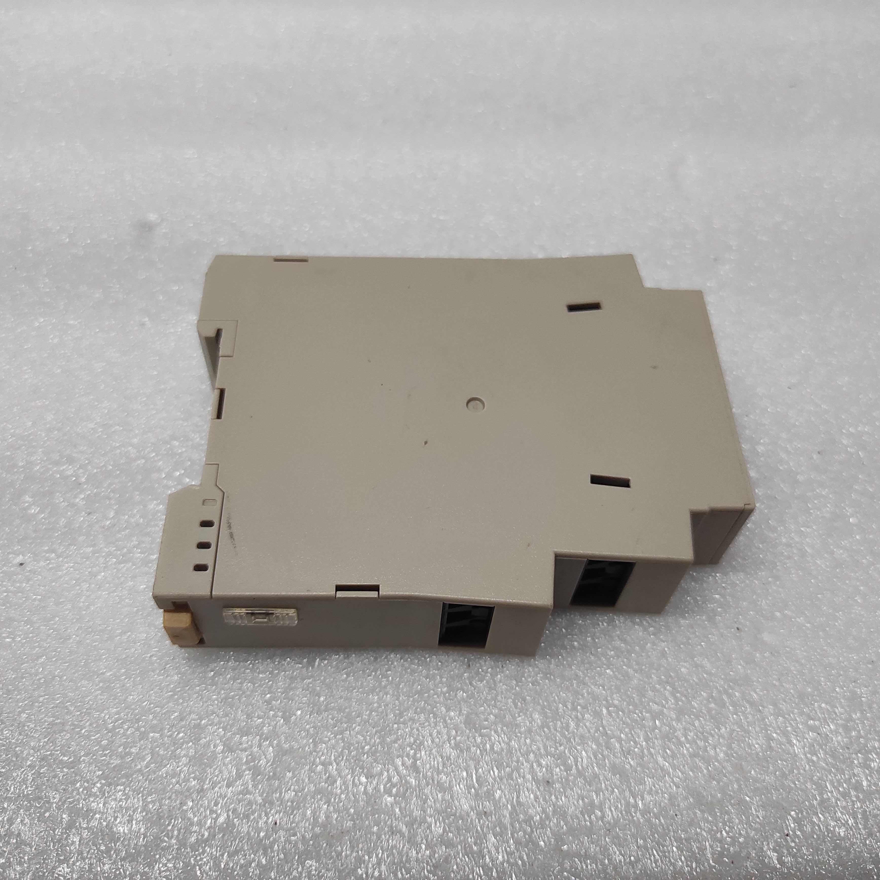 OMRON H3DE-S2 MULTIFUNCTION TIME DELAY RELAY 0.1S-120H 24-230VAC/DC