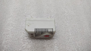 SIEMENS 8MR 2170-1BA THERMOSTAT 250VAC 10A