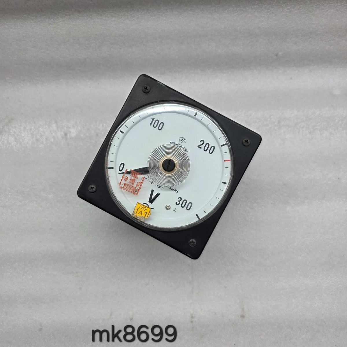 SHENG CHYUAN LS-110 VOLT METER