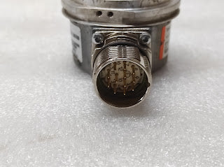 KUEBLER SENDIX 5020 INCREMENTAL ENCODER 8.5020.0A50.0512.F024 10-30VDC