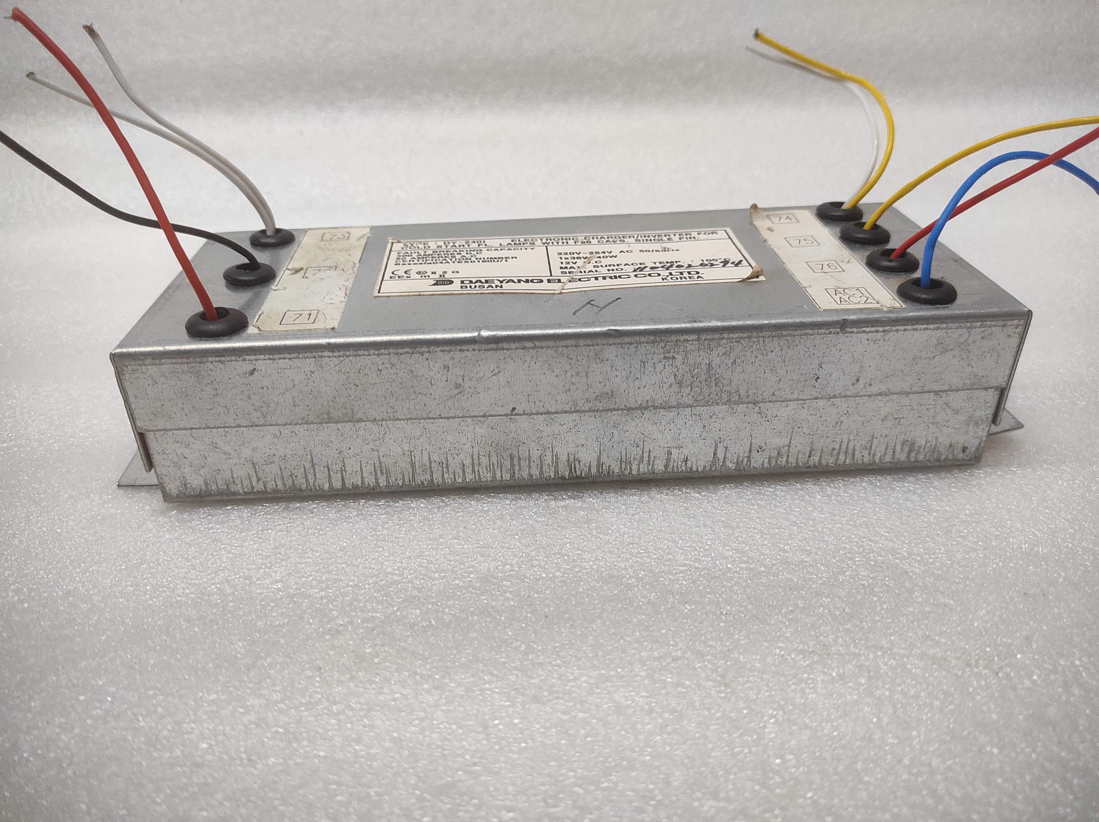 DAEYANG ELECTRIC DY-240I ELECTRONIC CHARGER - INVERTER FOR COLD START FL.LAMPS 2