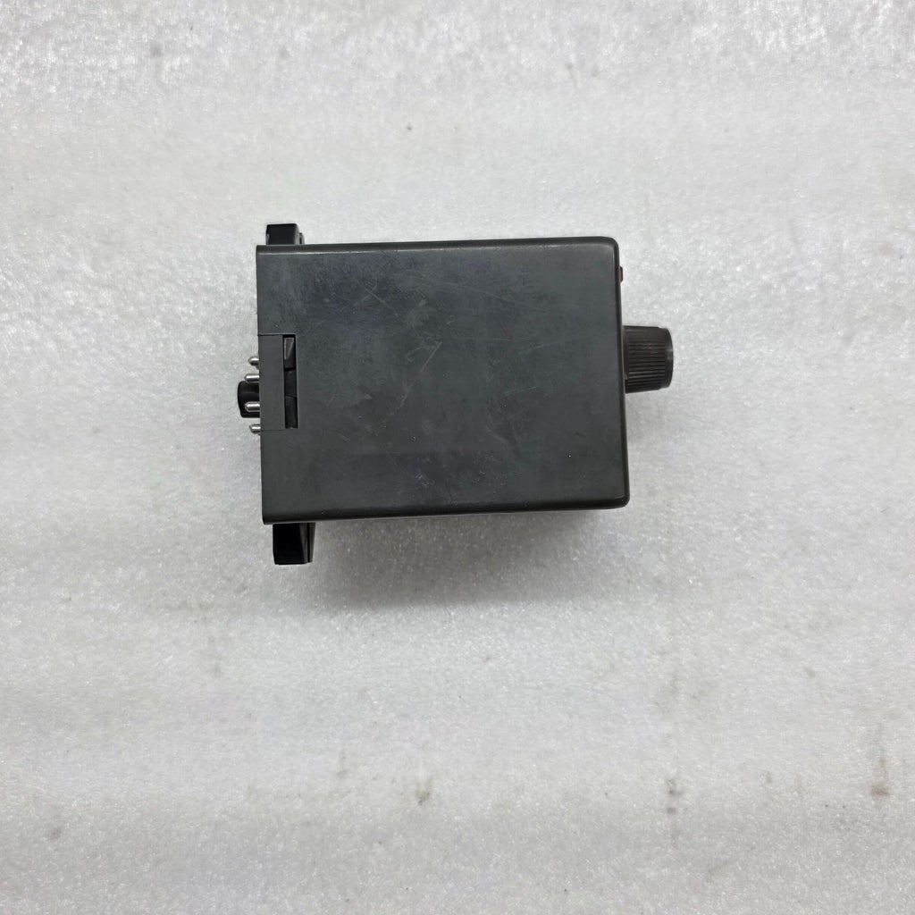 OMRON TDS SOLID STATE TIMER 24VDC