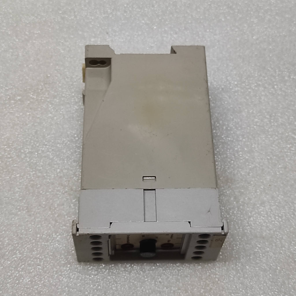 DOLD AI 898/20 VOLT METER DC 24V