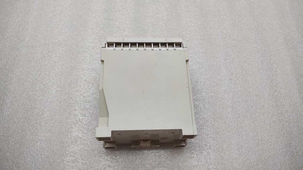 KNICK 8439 A1 DC-ISOLATING AMPLIFIER