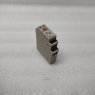 OMRON H3DE-S1 MULTIFUNCTION TIME DELAY RELAY 24-230VAC/DC
