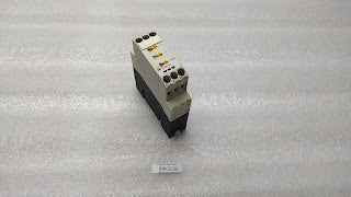 MOELLER ETR4-69-A TIMING RELAY 0.05S-300H FREE EXPEDITE SHIPPING