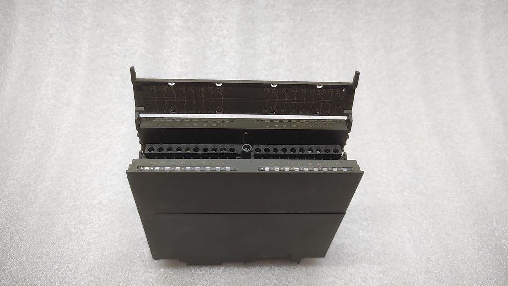 SIEMENS 6ES7 321-1BL00-0AA0 SM321 DIGITAL INPUT MODULE