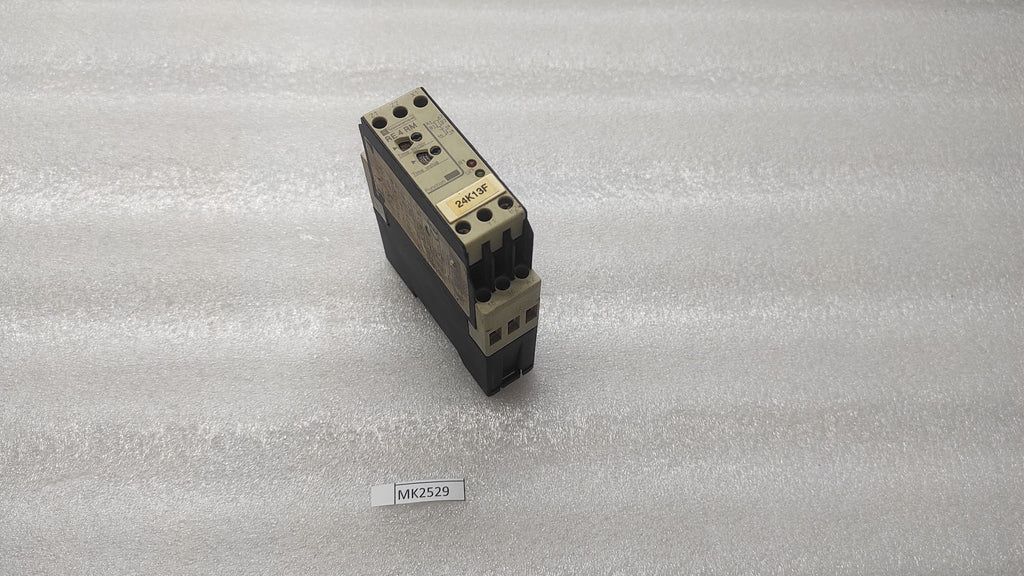 TELEMECANIQUE RE4 RM11BU TIME DELAY  RELAY 09969 110-240V/24V/42-48V  0.05S-300H