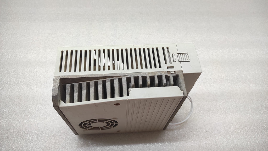 ALLEN BRADLEY CAT 2071-AP8 KINETIX SERVO DRIVE 5.0A