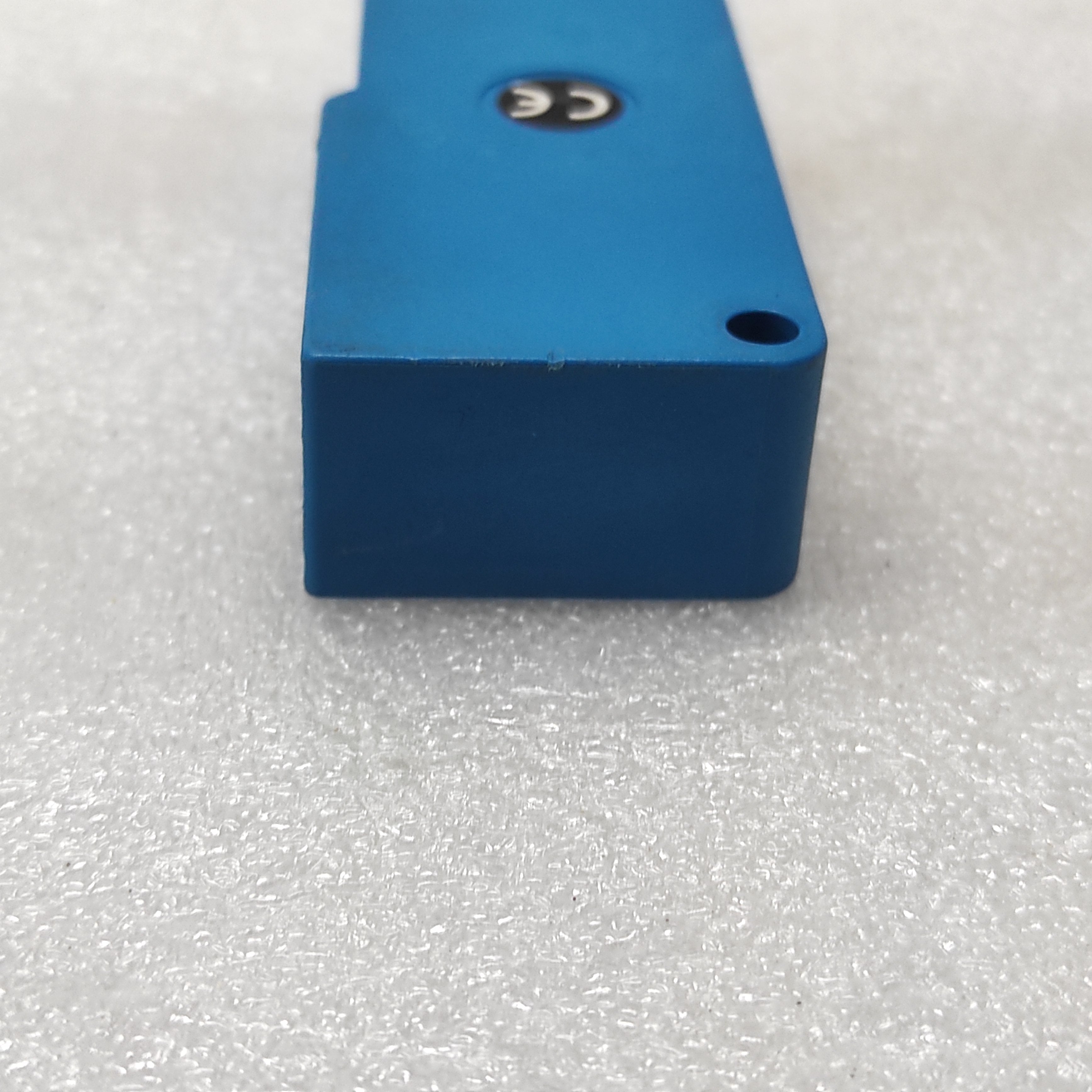 WENGLOR HN22PA3 REFLEX SENSOR WITH BACKGROUND SUPPRESSION 10-30VDC
