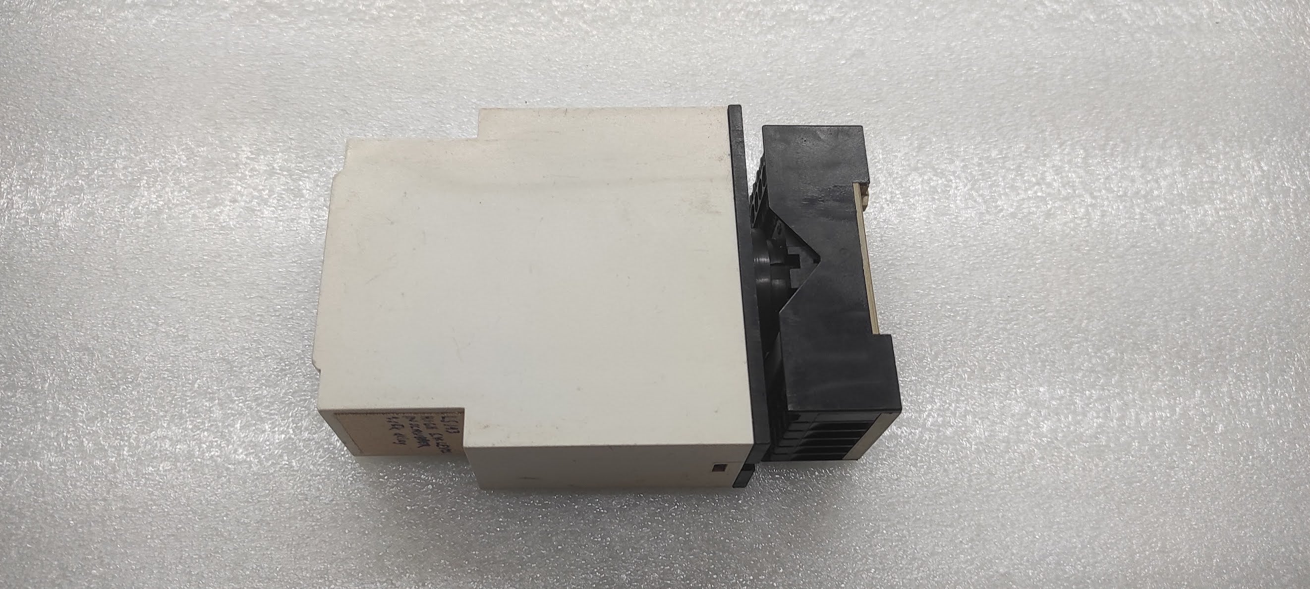 CARLO GAVAZZI PBB01DM24 TRUE DELAY  ON RELEASE TIMER 24-240VAC/DC