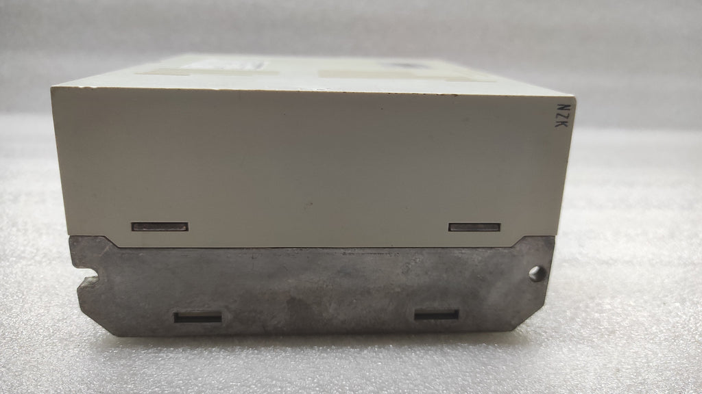 ALLEN BRADLEY CAT 2071-AP8 KINETIX SERVO DRIVE 5.0A